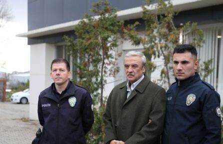 Halil ve Zeynep yakınlaşıyor