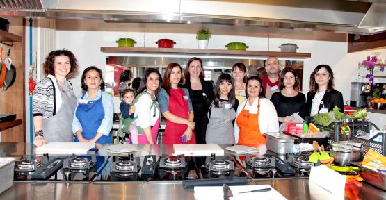 ÜNLÜ BLOGGERLARIN DÜELLOSU SONUÇLANDI